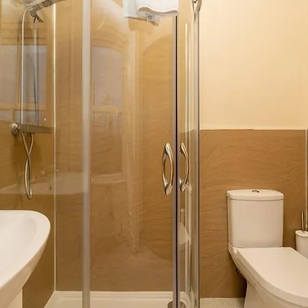 The Wheatsheaf 3* Carperby