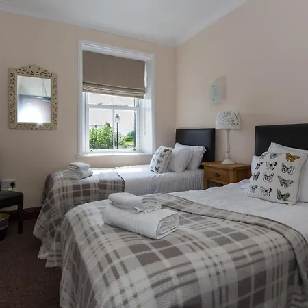 The Wheatsheaf 3*