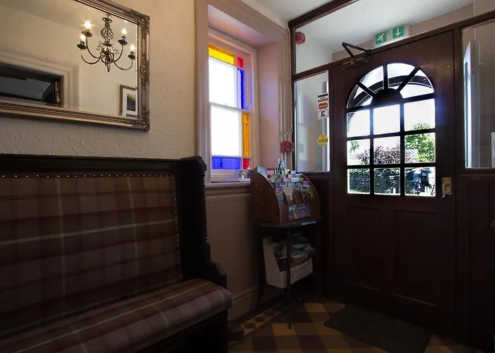 The Wheatsheaf 3* Carperby