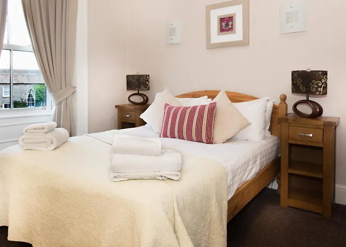 The Wheatsheaf 3* Carperby