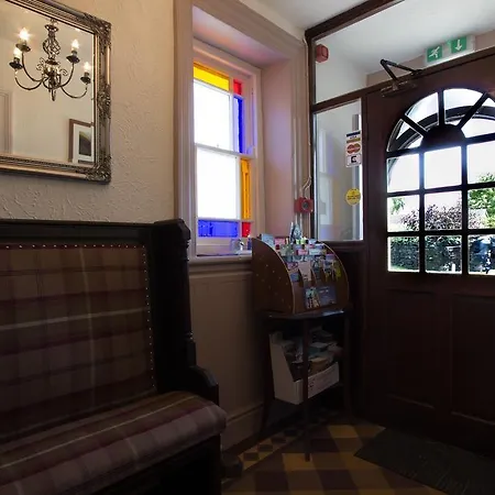 The Wheatsheaf 3* Carperby